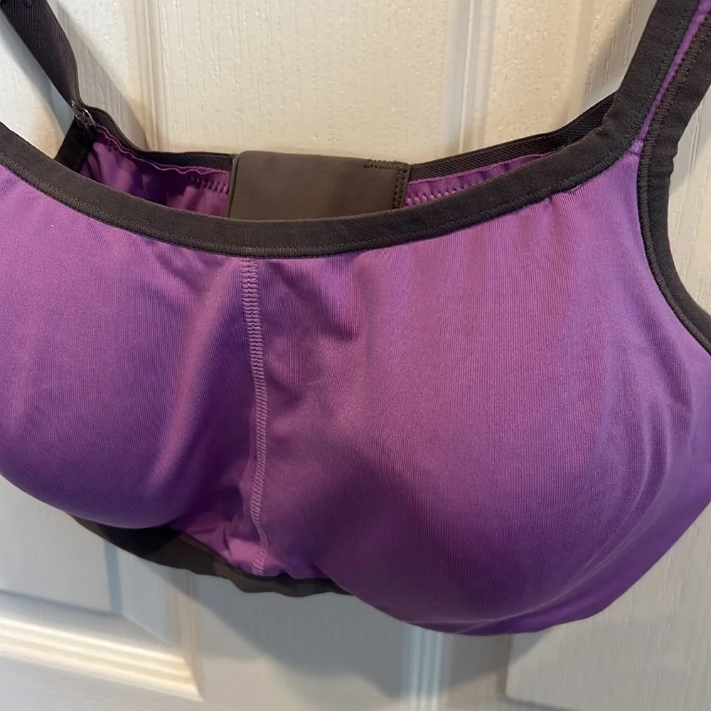 Natori sports bra 34C - Picture 2 of 8
